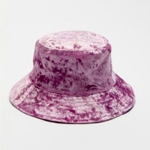 Purple velvet bucket hat